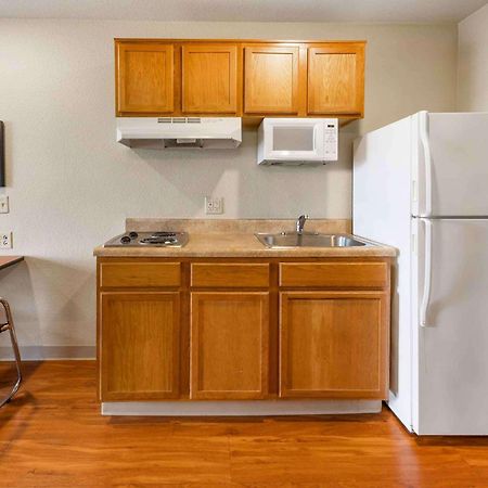 Extended Stay America Select Suites - Cleveland - Airport מראה חיצוני תמונה