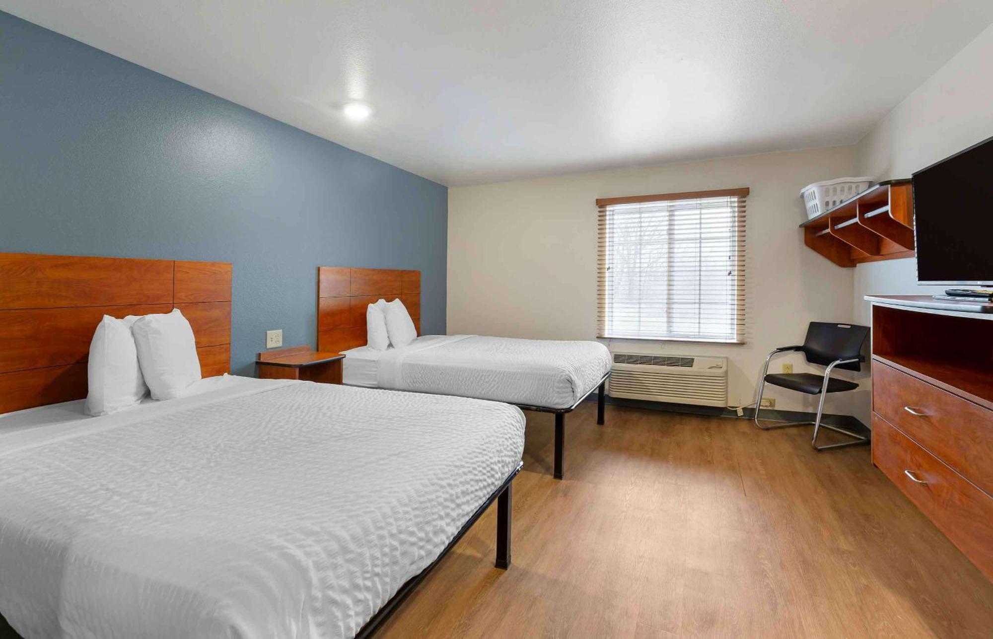 Extended Stay America Select Suites - Cleveland - Airport מראה חיצוני תמונה