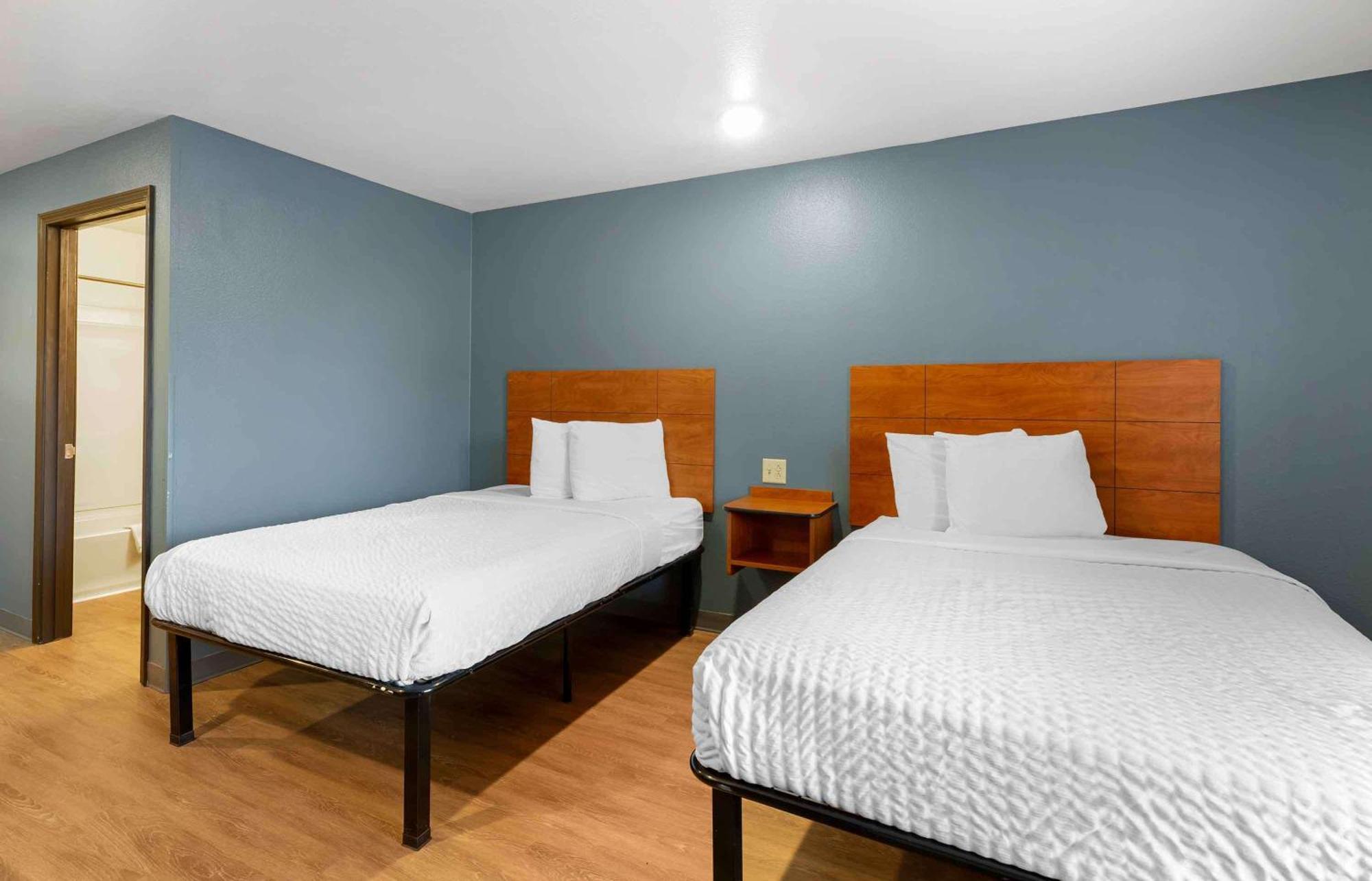 Extended Stay America Select Suites - Cleveland - Airport מראה חיצוני תמונה
